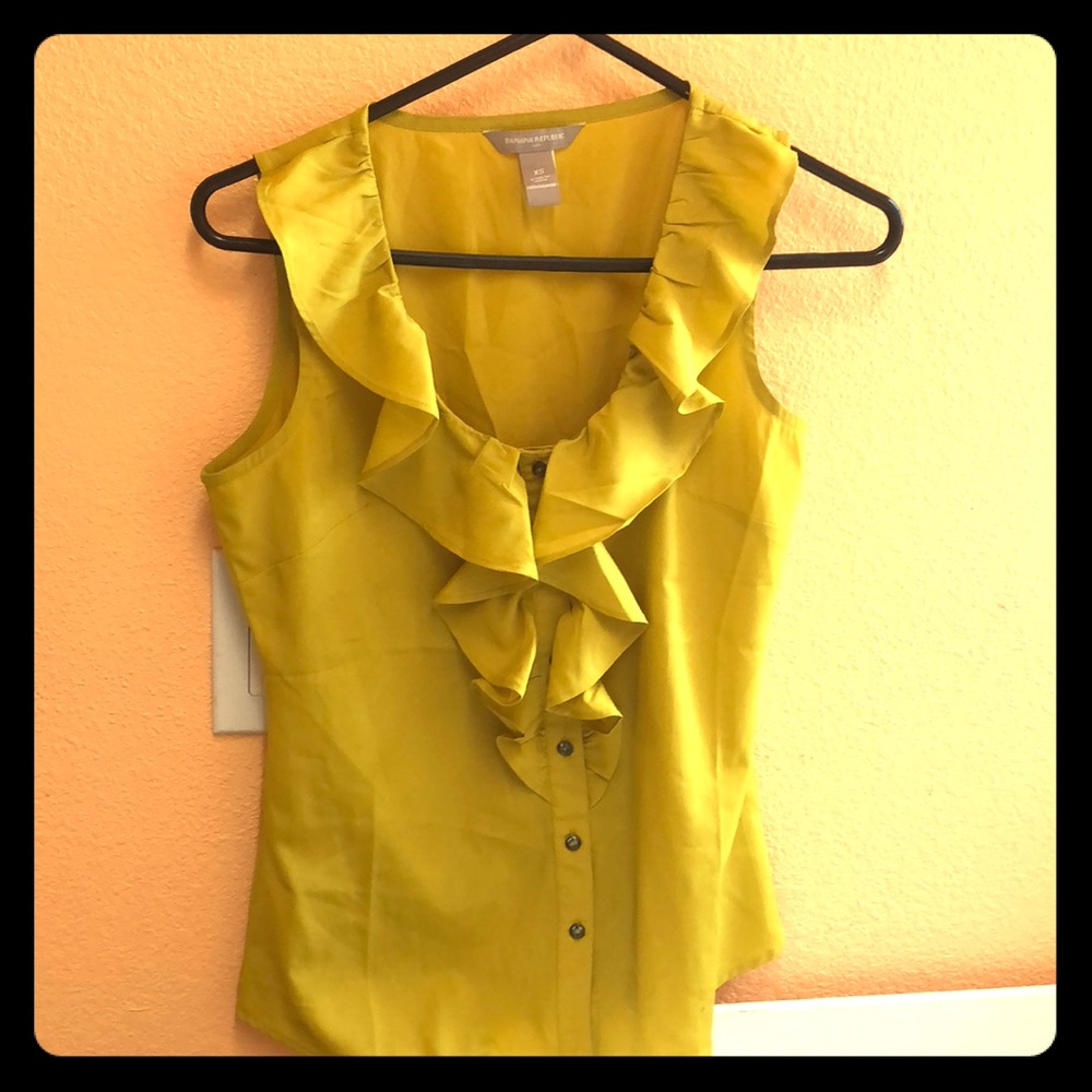 Banana republic Sleeveless blouse